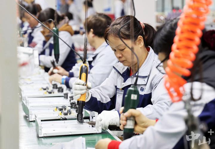 抱团出海 中山东凤镇小家电企业的突围之路